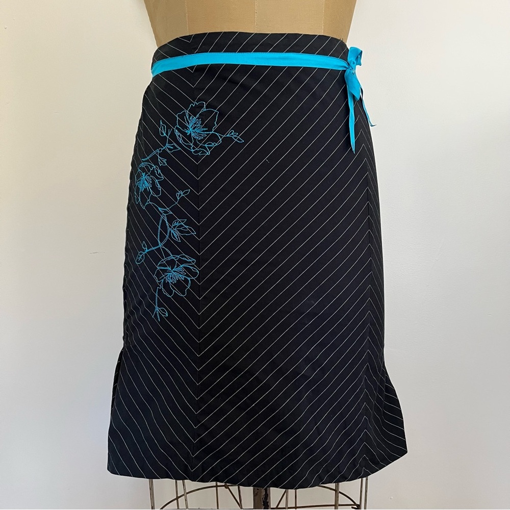 Vintage Jonathan Martin Studio Women’s Embroidered Skirt with Ribbon Belt Size 8